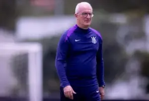 Dorival Júnior iguala Felipão como maior campeão da Copa do Brasil