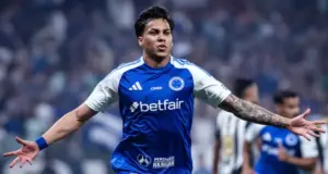 Flamengo sonda artilheiro e Cruzeiro faz jogo duro para abrir negociação