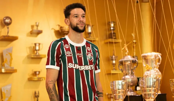 Jemmes é apresentado no Fluminense