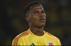 Vasco conversa com Arias, ex-Fluminense, e sonha com reforço de peso para 2026