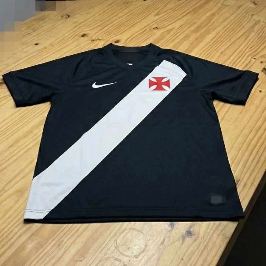 Site vaza suposta nova camisa do Vasco em parceria com a Nike 5 Site vaza possivel nova camisa do Vasco