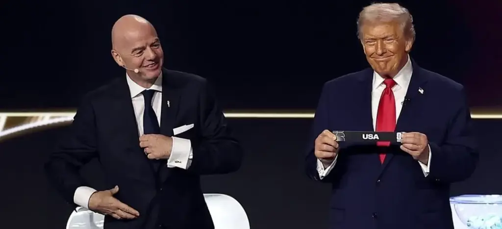 Trump recebe o Prêmio da Paz da Fifa durante o sorteio da Copa