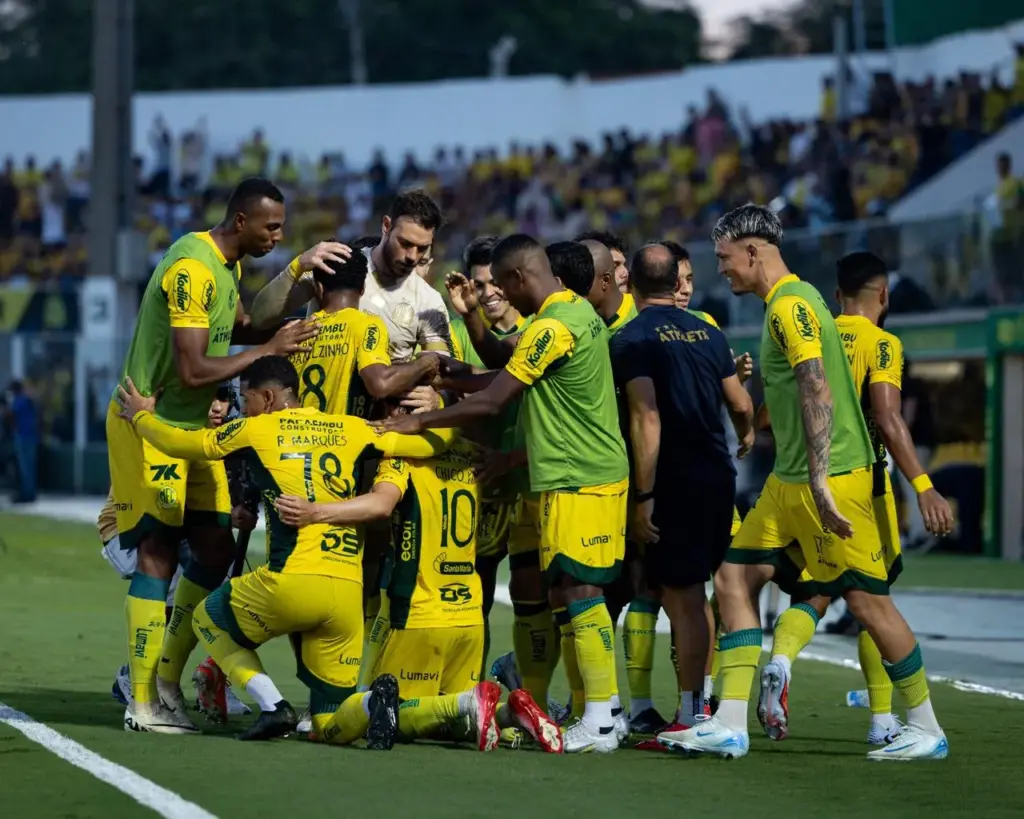 Mirassol 3 x 3 Flamengo - Sub-20 do Fla dá trabalho, mas Leão termina Brasileiro invicto no Maião
