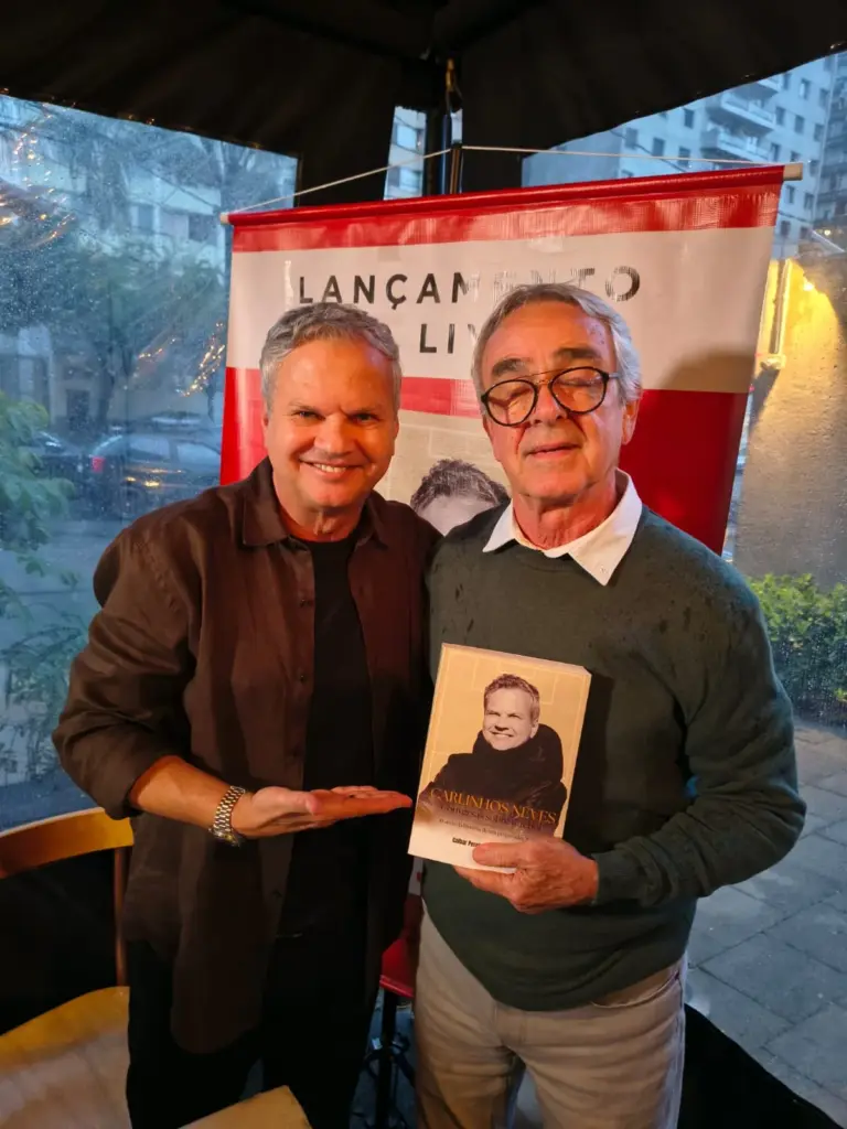 Carlinhos Neves lançou em São Paulo o livro 'Conversas sobre Futebol' 3 WhatsApp Image 2025 12 09 at 19.45.27 3
