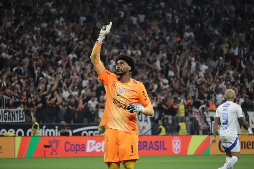 Corinthians 1 (5) x (4) 2 Cruzeiro – Hugo brilha e Timão está na final da Copa do Brasil
