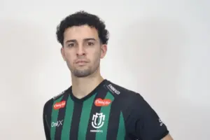 Maringá contrata meio-campista Kelvi, ex-Guarani