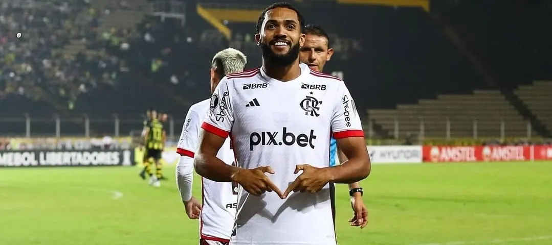 Juninho em ação pelo Flamengo (Foto: Gilvan de Souza-CRF)