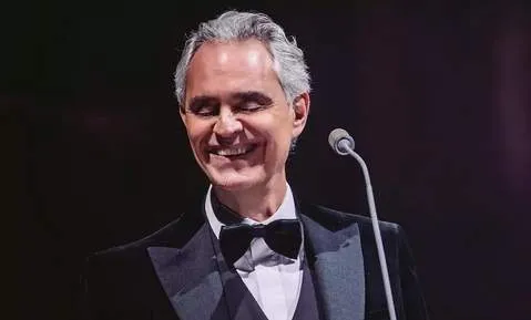 Andrea Bocelli e Village People no sorteio da Copa do Mundo