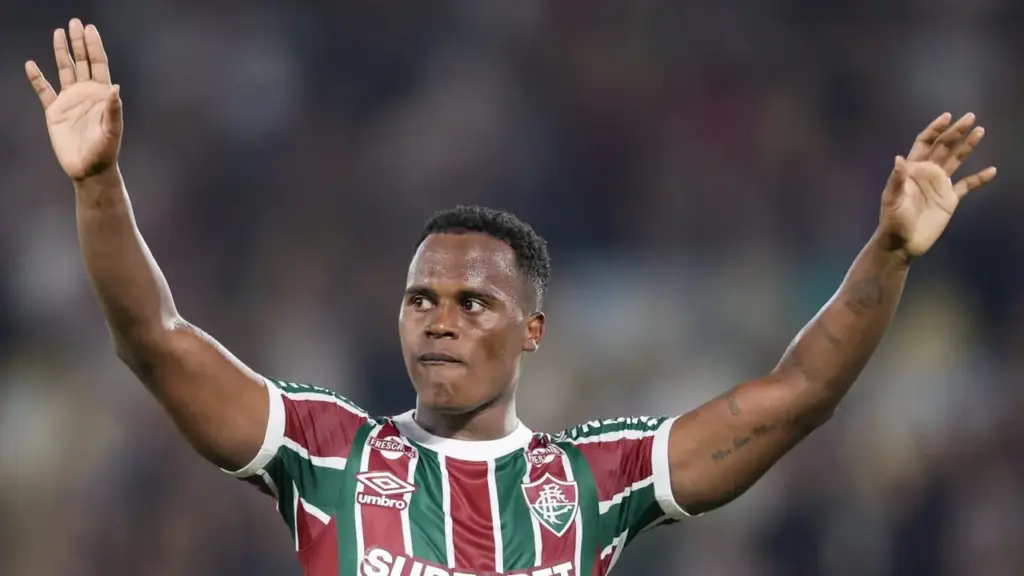 Arias prioriza ao Fluminense em caso de volta ao futebol brasileiro: 'Clube que tenho carinho'