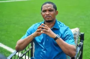 Dois técnicos, duas convocações: Eto'o faz confusão em Camarões