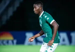 Guarani negocia saída de João Victor, e prioriza futebol asiático