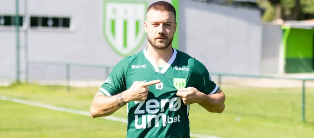 Boavista oficializa a contratação de ex-Botafogo para o Carioca