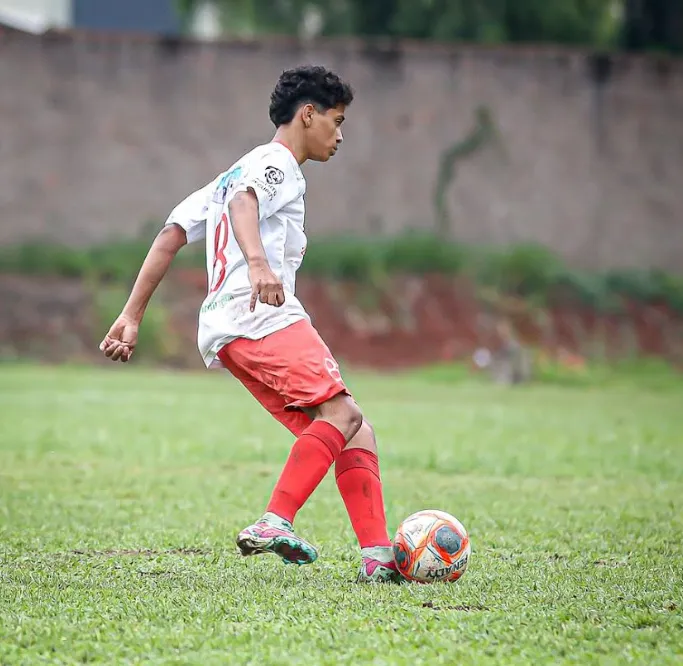 Garoto da base de clube do Paulistão é monitorado por grandes de São Paulo 4 mlzgEEmo image