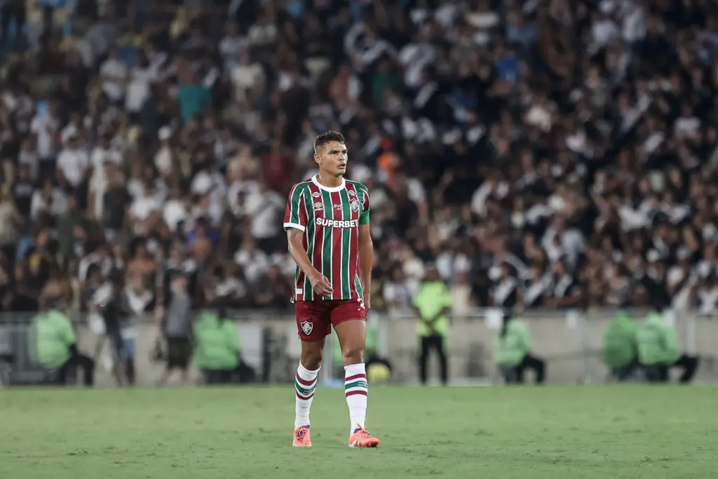 Thiago Silva está de saída do Fluminense e deve retornar ao futebol europeu