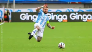 Atacante do Paysandu entra na justiça e cobra mais de R$ 5 milhões