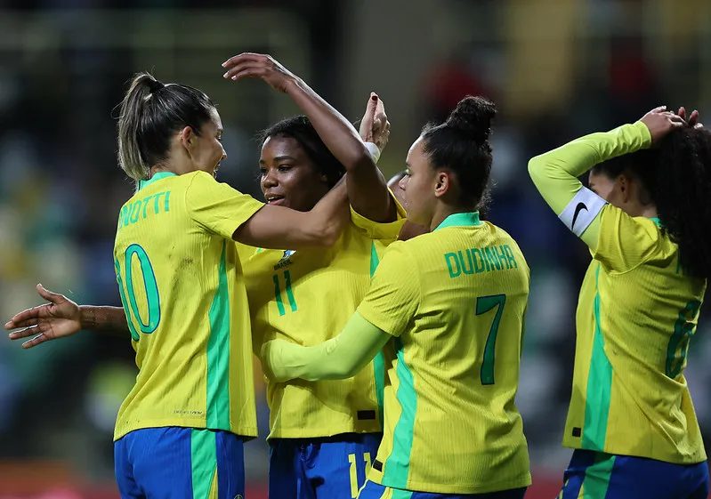 selecao feminina bate Portugal em amistoso 1