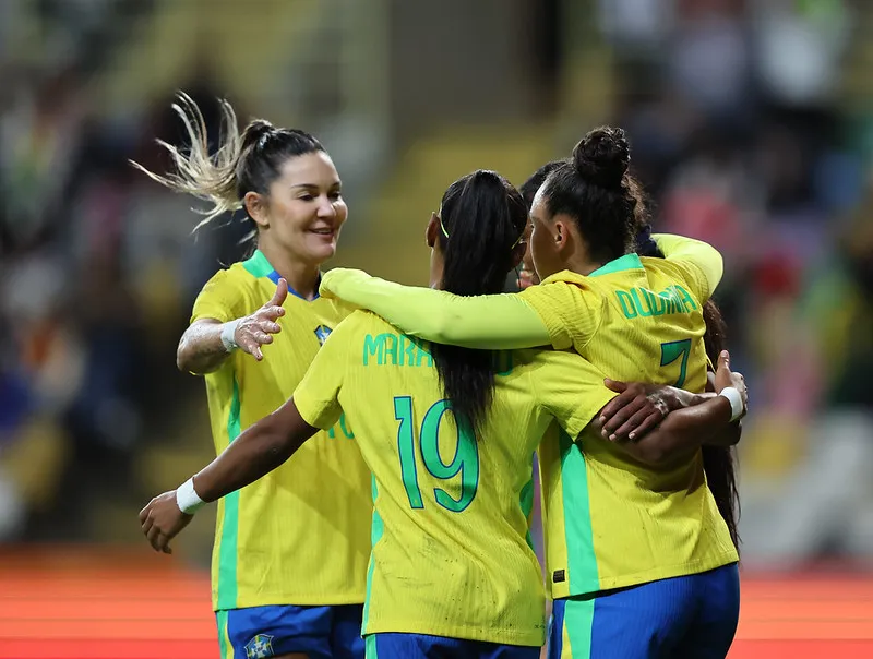selecao feminina bate Portugal em amistoso 2