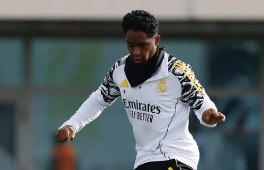 Francês: Endrick tem data definida para ingressar no Lyon e pode estrear contra rival