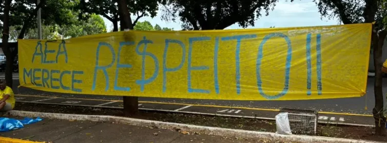 Torcida do Araçatuba protesta e cobra compromisso com a história do clube