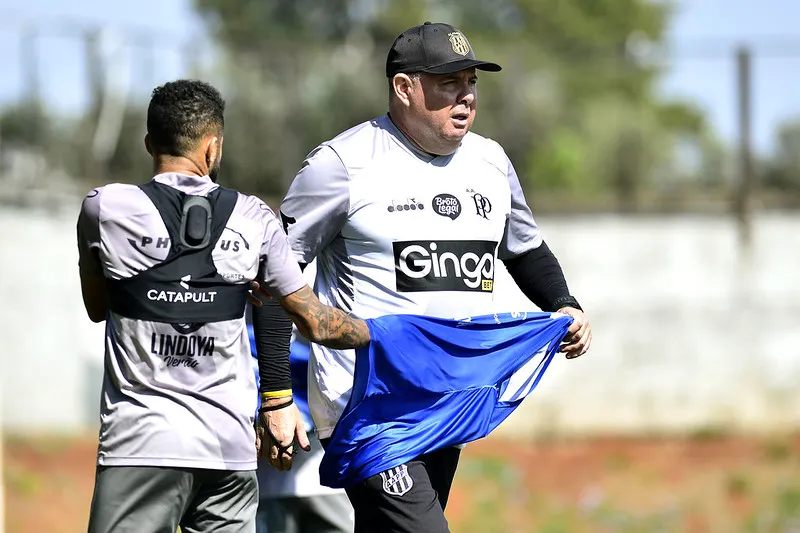 Técnico Marcelo Fernandes - Foto: Marcos Ribolli