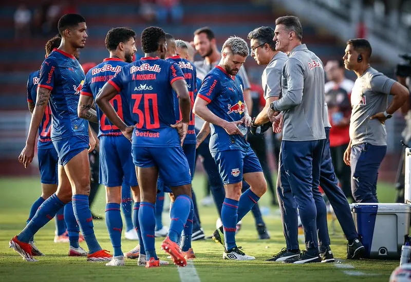 Noroeste 0 x 1 Bragantino - Massa Bruta vence com gol no fim 3
Noroeste 0 x 1 Bragantino - Massa Bruta vence com gol no fim (Foto: Ari Ferreira/Red Bull Bragantino)