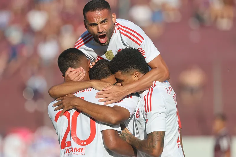 Caxias 0 x 1 Internacional - Vitória e definição do Grupo A do Gauchão 3
Caxias 0 x 1 Internacional - Vitória e definição do Grupo A do Gauchão (Foto: Divulgação/Inter)