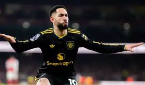 INGLÊS: Matheus Cunha marca o gol da vitória do Manchester United sobre o Arsenal