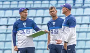 Catarinense: Cauan de Almeida valoriza Avaí e projeta confronto contra o Camboriú