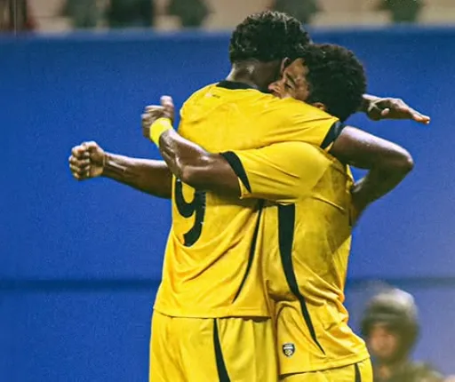 AMAZONENSE: Amazonas vence o São Raimundo na estreia e dorme na liderança