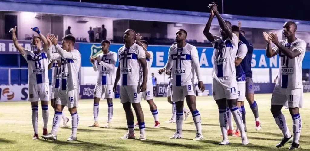 Ademir Fesan enaltece a determinação do Água Santa em vitória