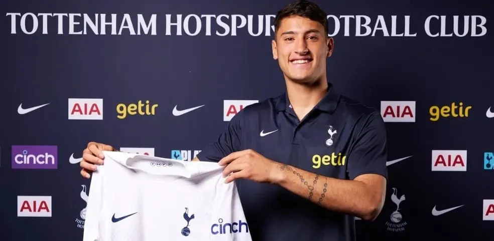 Alejo Veliz (Foto: Divulgação-Tottenham)