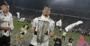 Vasco aposta em Alan Saldivia para reformular defesa