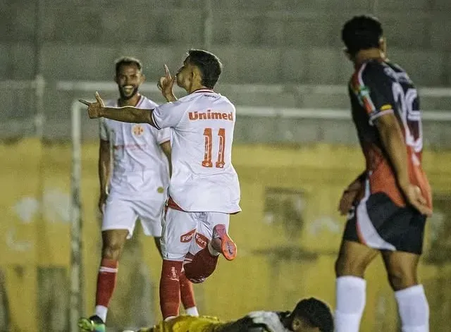 PORTIGUAR: Trio líder entra em campo para manter 100% (Foto: Gabriel Leite – AFC)