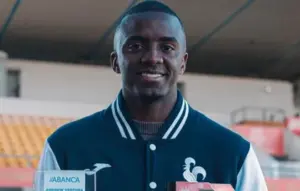 Botafogo desiste de Andrew e Flamengo entra forte na negociação