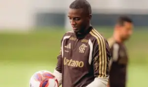 Flamengo não regulariza Andrew a tempo para o clássico contra o Vasco