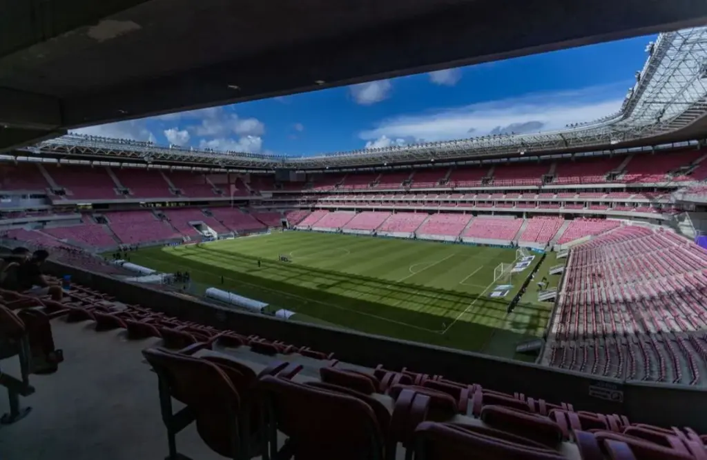 Arena de Pernambuco suspende amistoso internacional do Santa Cruz