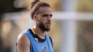 Santos deixa futuro de Brahimi nas mãos do atacante