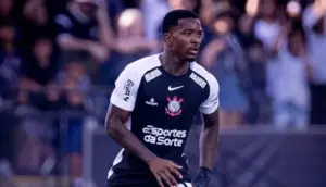Athletico mira volta de Cacá, zagueiro do Corinthians