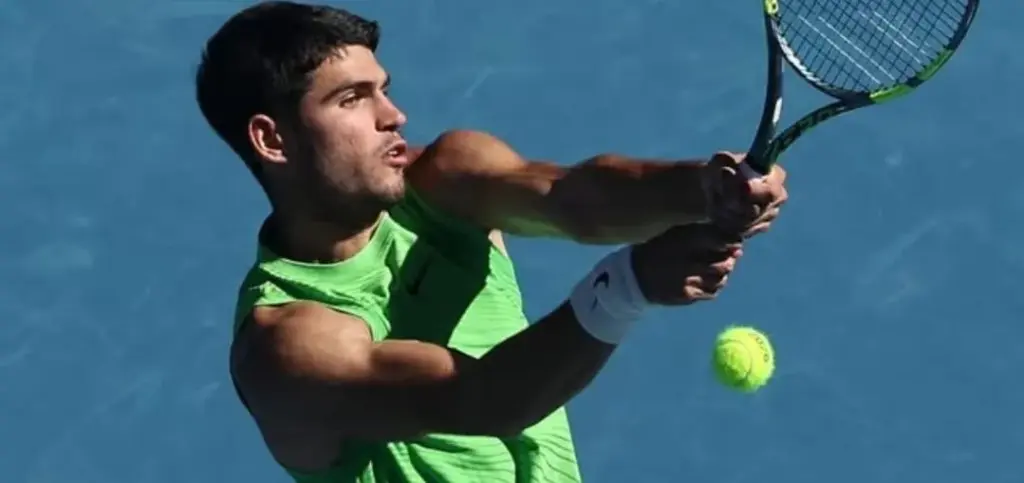 Alcaraz e Sabalenka se destacam e avançam no Australian Open