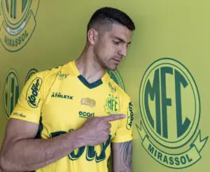 Mirassol anuncia atacante que estava na China