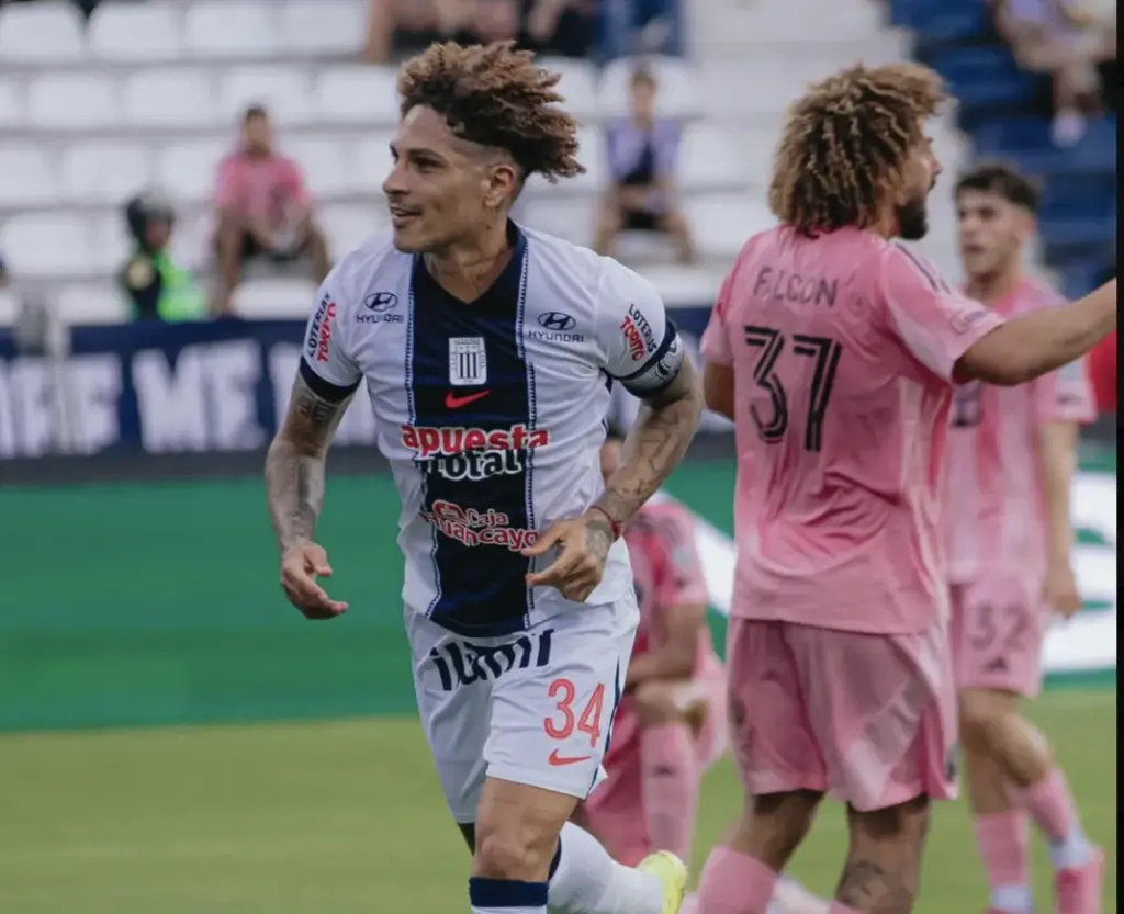Messi leva multidão a estádio no Peru, mas Guerrero rouba a cena em vitória do Alianza Lima