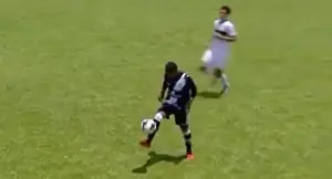 Atacante da Ponte Preta leva amarelo por 