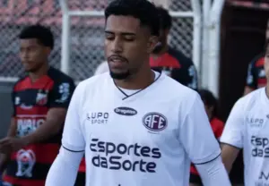 Erik rompe ligamento e desfalca a Ferroviária no Paulistão A2