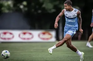 Ponte Preta contrata lateral do Santos por empréstimo