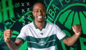 Coritiba oficializa contratação de Keno, ex-Fluminense