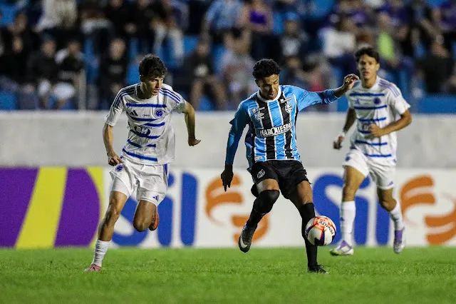 COPA SP: Cruzeiro vira sobre o Grêmio e garante vaga na decisão