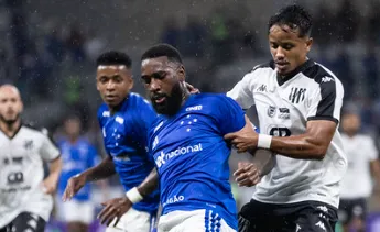 Cruzeiro perde para o Democrata