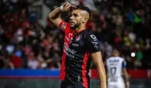 São Paulo acerta contratação do zagueiro Dória para 2026