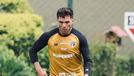 São Paulo prepara retorno de Enzo Díaz com trabalho físico intensivo