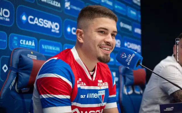 Fortaleza acerta permanencia de Lucas Gazal